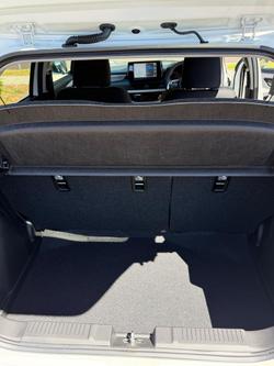 2026 Suzuki Swift Hybrid Plus UZ Pure White