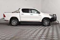 2018 Toyota Hilux SR5