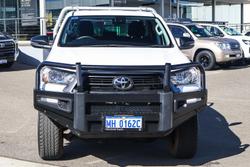 2023 Toyota Hilux SR