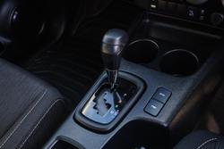 2023 Toyota Hilux SR