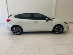 2022 Subaru Impreza 2.0i-L