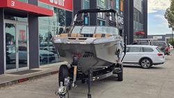 2023 MasterCraft X22