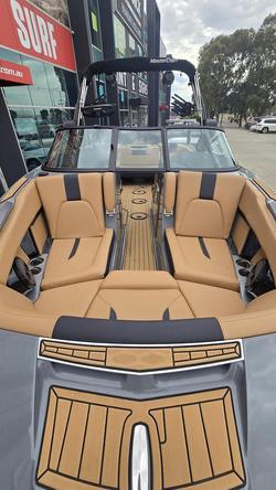2023 MasterCraft X22