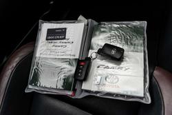 2016 Toyota Camry Atara SX