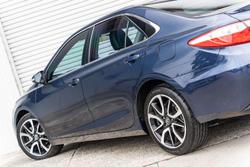 2016 Toyota Camry Atara SX