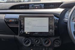 2022 Toyota Hilux SR