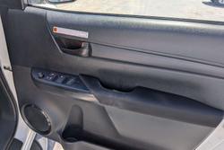 2022 Toyota Hilux SR