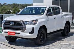 2022 Toyota Hilux SR