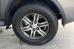 2022 Toyota Fortuner GX