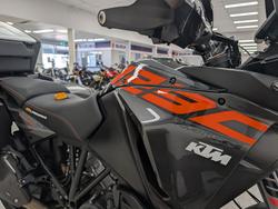 2017 Ktm 1290 SUPER ADVENTURE Black