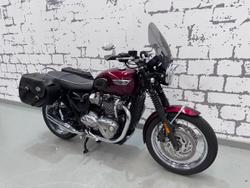 2017 Triumph Bonneville T120 Bonneville Red