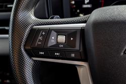 2025 Mitsubishi Outlander ES