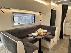 2026 New Age Caravans Roadowl 19' Double Bunk Ro19bemy26