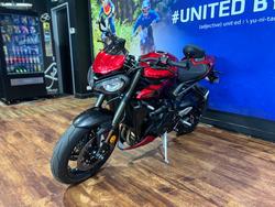 2025 TRIUMPH STREET TRIPLE RS Red