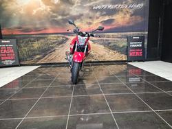 2012 Suzuki INAZUMA 250 (GW250) RED