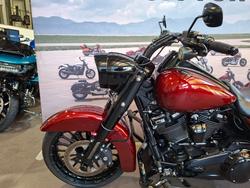 2018 HARLEY-DAVIDSON FLHRXS ROAD KING SPECIAL