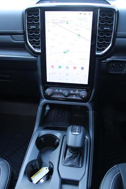 2025 Ford Everest Platinum