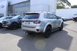 2025 Ford Everest Platinum