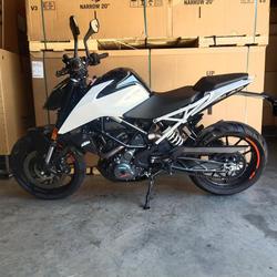 2022 KTM 390 Duke Duke White