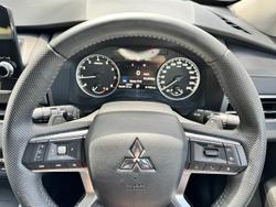 2022 Mitsubishi Outlander LS