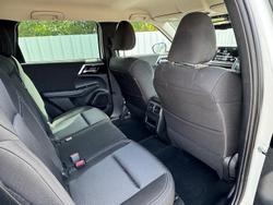 2022 Mitsubishi Outlander LS