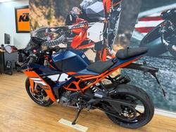 2024 Ktm RC 390 BLUE