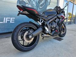 2025 Honda CBR650R Black