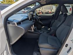 2024 Toyota Corolla Cross GXL