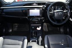 2020 Toyota Hilux Rugged X