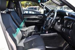 2020 Toyota Hilux Rugged X