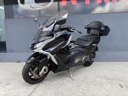 2024 Kymco AK 550 Premium AK Black