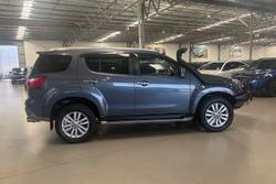 2017 Isuzu MU-X LS-T