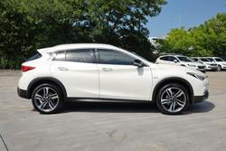 2018 INFINITI QX30 Sport H15 AWD Majestic White