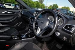 2018 INFINITI QX30 Sport H15 AWD Majestic White