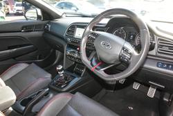 2019 Hyundai Elantra Sport