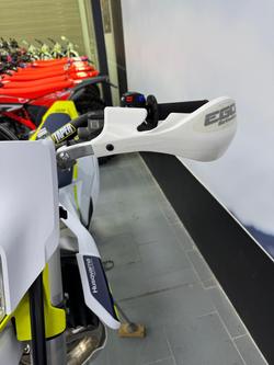 2023 Husqvarna TE 300i TE300 White