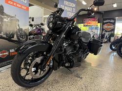 2022 Harley-Davidson Road King Special 114 (FLHRXS) Touring Black