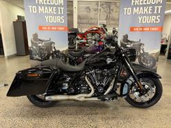 Harley-Davidson Road King Special 114 (flhrxs)