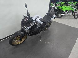 2016 Kawasaki Z300 ABS SE (LAMS) WHITE/GOLD SE