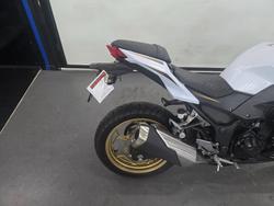 2016 Kawasaki Z300 ABS SE (LAMS) WHITE/GOLD SE