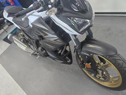 2016 Kawasaki Z300 ABS SE (LAMS) WHITE/GOLD SE