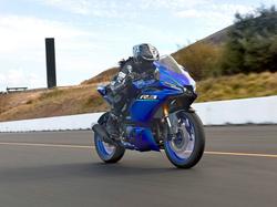 YAMAHA YZF-R3 ROAD