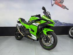 2025 Kawasaki Ninja 500 SE KRT Edition (EX500J) Ninja Green