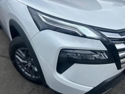 2026 Nissan X-TRAIL ST