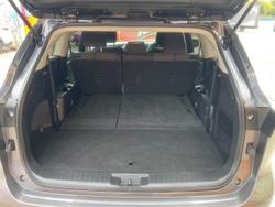 2022 Toyota Kluger GX