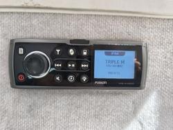 2005 Trophy 2502 WALKAROUND