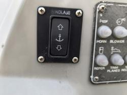 2005 Trophy 2502 WALKAROUND