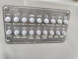 2005 Trophy 2502 WALKAROUND