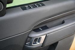 2020 Land Rover Discovery SD6 S