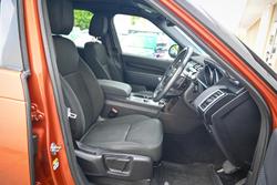 2020 Land Rover Discovery SD6 S